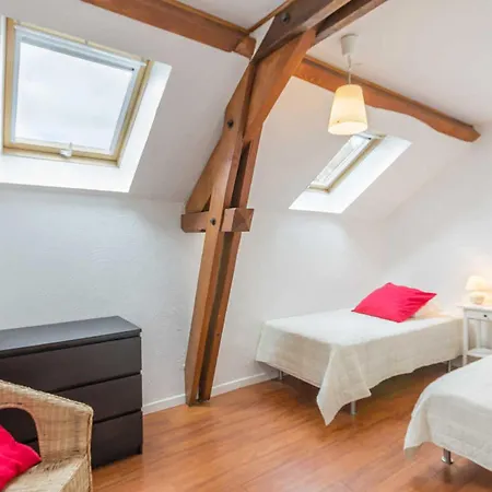 Dom wakacyjny Spacieuse Avec Jardin Clos Et Parking Securise Pres De Paris - Fr-1-527-57